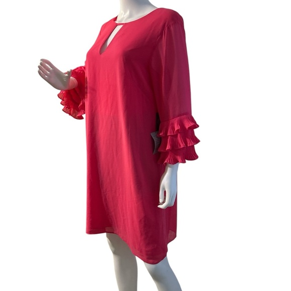 Vince Camuto Women's Chiffon Float Shift Dress with Pleated Sleeves - Picture 6 of 10